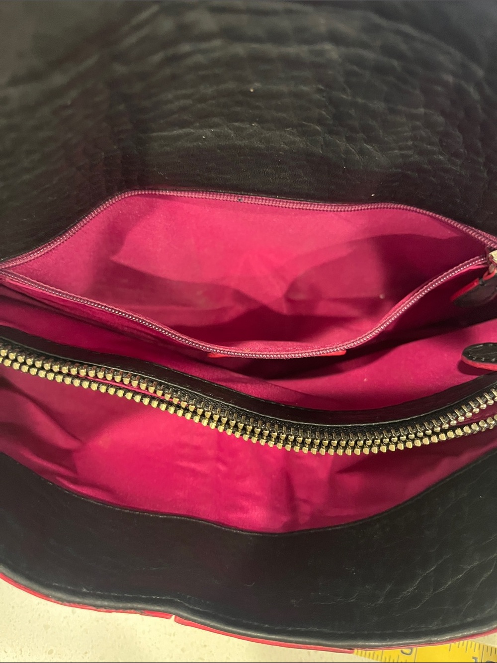 Vintage Cole Haan Black Pebbled Leather Shoulder Bag with Pink Pop - Picture 12 of 17